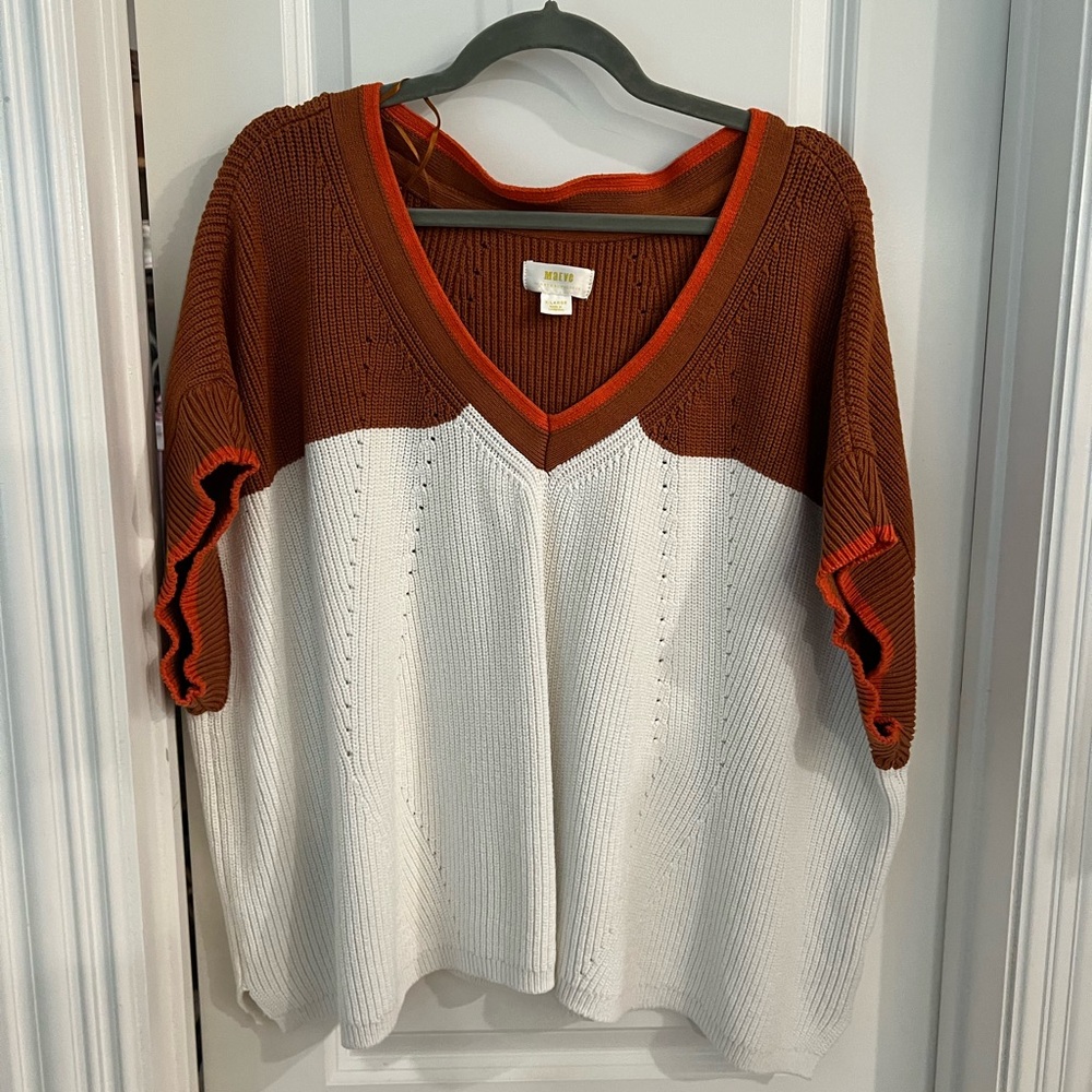 Maeve Two-Tone Rust and Cream V-Neck Sweater